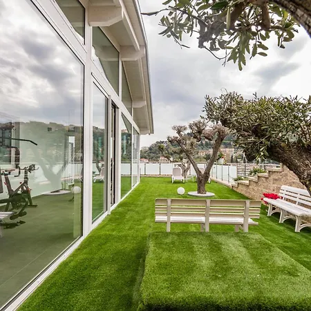 Mary Pool - Ambra Apartment *